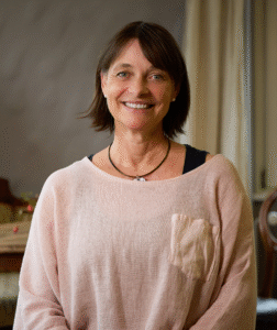 Porträtfoto von Sabine Stocker, Mitglied der Geschäftsleitung bei der IMMO-11 GmbH
